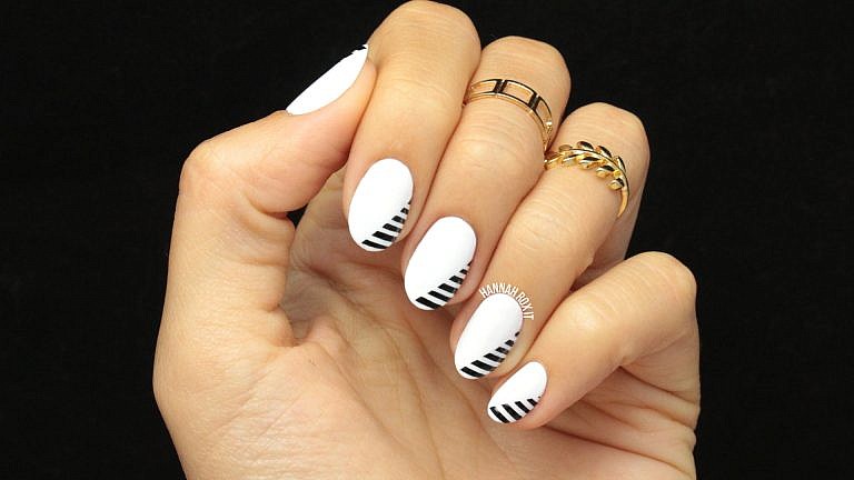 Tutorial: Minimal Monochrome Nails